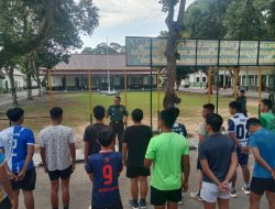 Letkol INF Nanang Fahrurozi memberikan motivasi & arahan bagi remaja untuk mengabdi menjadi prajurit TNI AD*