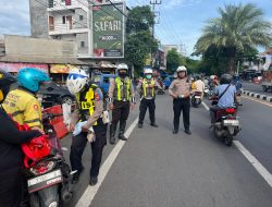 Satlantas Polres Pelabuhan Tanjung Perak Gelar Operasi Keselamatan Semeru 2025, Pelanggar Didominasi Terobos Lampu Merah.