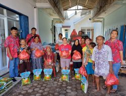 Berbagi Untuk Yang Membutuhkan, PSMTI Kabupaten Pesawaran Bagikan 70 Paket Sembako