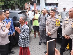 Polisi Peduli, Kapolres Gresik Lepas Rantai ODGJ dan Bantu Pengobatan