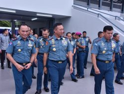 Dankodiklatal Dampingi Kasal Resmikan Sarpras TNI AL di Pasiran Surabaya