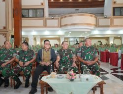 Pangdam V/Brawijaya Kunjungi Seminar UMKM yang dilaksanakan Persit KCK Pengurus Daerah V/Brawijaya Dalam Rangka Dongkrak Kualitas dan Daya Saing Usaha Mikro