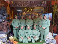 Tinjau Stand UMKM Korem 081/DSJ, Ketua Umum Persit Puji Kreativitas Anggota