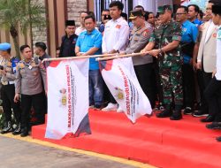 Kapolri dan Panglima TNI Buka Kegiatan Baksos Presisi : Pastikan Kebutuhan Pokok Terjaga Selama Ramadan