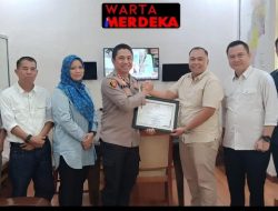 KPU Kabupaten Ogan Ilir Berikan Piagam Penghargaan kepada Polres Ogan Ilir atas Keberhasilan Pengamanan Pilkada 2024