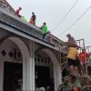 Renovasi Masjid Al-Muhajirin: Sinergi Aparat dan Masyarakat Wujudkan Gotong Royong