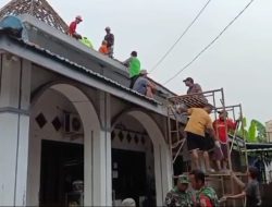 Renovasi Masjid Al-Muhajirin: Sinergi Aparat dan Masyarakat Wujudkan Gotong Royong