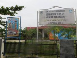 Gawat! Kepsek SD Negeri di Rumbai Perjual-belikan LKS Hingga Intimidasi Wali Murid !