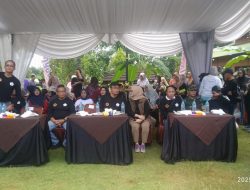 Babinsa Bersinergi Amankan dan Dukung Festival Nasi Krawu di Wagos Gresik