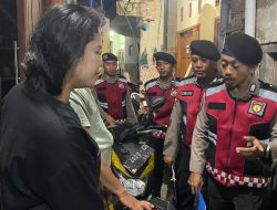 SAT SAMAPTA POLRESTABES SURABAYA AMANKAN 530 BOTOL ARAK BALI TANPA IZIN DI WILAYAH WONOKROMO
