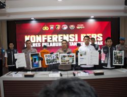Polres Pelabuhan Tanjungperak Amankan 2 Tersangka Admin Grup Facebook “Gay Khusus Surabaya” Sebar Konten Asusila