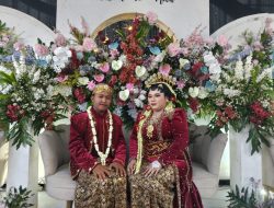 Cinta Bersatu Di Momen Yang Indah :Resepsi Pernikahan Khusnul & Nova Merajut Cinta Dua Keluarga