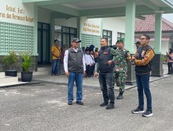 Dandim 0829/Bangkalan Dampingi Kajasdam V/Brawijaya berikan santunan kepada Anak Yatim di Makodim