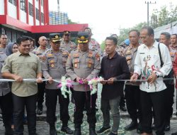 Meriah! Polres Nganjuk Buka Bazar UMKM dan Festival Musik Pelajar di GOR Bung Karno