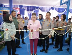 Dari Hati untuk Negeri: Peresmian Gedung SPG Polrestabes Surabaya dan Bingkisan Cinta untuk Anak Negeri