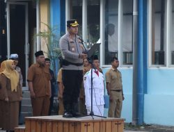 Polres Nganjuk Gencarkan Edukasi Tertib Lalu Lintas Lewat Upacara di Sekolah
