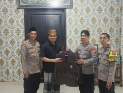 Silaturahmi dan Sinergi: Polres Tanjung Perak Serahkan Jas Dai Kamtibmas di Ponpes Tarbiatul Ulum