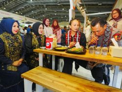 Kapolri Nikmati “Kupi Khop” di Stan Bhayangkari Aceh