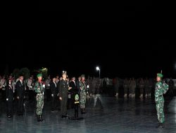 Kenang Jasa Para Pahlawan, Bupati Kampar H. Ahmad Yuzar Mengikuti Apel Kehormatan dan Renungan Suci.