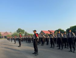 Serasa di Akademi Internasional, Komando ‘Roll Call Begin!’ Menggema di Apel Siswa Bintara SPN Polda Jatim