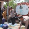 Polsi Peduli : Polres Probolinggo Gandeng BPBD Distribusikan Air Bersih untuk Warga Tiris