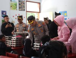 Polrest Banyuwangi Launching SPPG Salurkan Makan Bergizi Gratis 1.218 Siswa di Watukebo