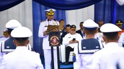 Wadan Kodiklatal Lantik 98 Tamtama Baru TNI AL: “Pegang Teguh Sapta Marga!”