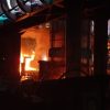 Breaking News: Halte di Jalan Sudirman Dibakar Massa, Lalu Lintas Lumpuh Total