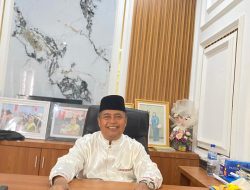 Isu Rangkap Jabatan Dibongkar, Fakta Hukum Ditegakkan Tegas, Kades Sinama Nenek Tegas Bantah Dugaan Rangkap Jabatan, Sebut Opini Media Tak Berdasar Regulasi