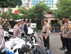 Tekan Angka Laka Lantas, Polres Pelabuhan Tanjung Perak Laksanakan Apel Gelar Pasukan Operasi Zebra Semeru 2025.