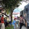 Polri dan BPBD Kota Padang Salurkan Air Bersih ke Lokasi Terdampak, Pastikan Kebutuhan Warga Terpenuhi