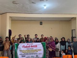 Dalam Suasana HUT ke-5, Persadariau Bagikan 20 Paket Sembako untuk Janda Tua