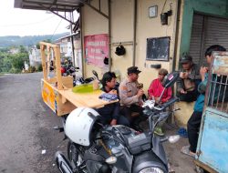 Polsek Prigen Gelar KOPLING, Polisi Ngopi Bareng Warga untuk Jaga Kamtibmas