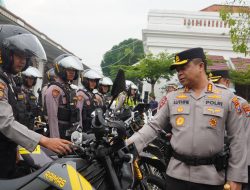 Kesiapsiagaan Akhir Tahun: Apel Gelar Pasukan Operasi Lilin Semeru 2025 di Surabaya