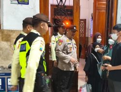 Sambut Libur Nataru Polresta Sidoarjo Pastikan Keamanan Stasiun Kereta Api