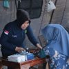 Antisipasi ISPA Pascabanjir, Posko Kesehatan Polri Aktif Layani Masyarakat Aceh Tamiang