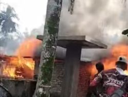 Api Menyambar dalam 10 Menit, Rumah Buruh Panen di Tapung Hulu Ludes Tanpa Sisa