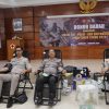Panitia Natal TNI dan Polri Gelar Bakti Sosial Donor Darah di PMI Surabaya