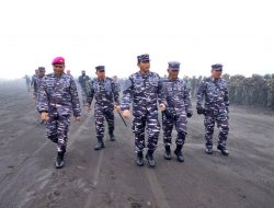 Danlantamal V Dampingi Kasal Lepas Limed Pendidikan Komando Marinir Di Gunung Bromo