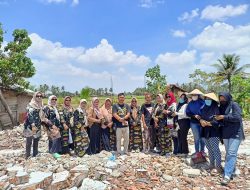 Jum’at Berkah… Srikandi Dermawan Berikan Bantuan Untuk Pembangunan Masjid Al-Ikhlas