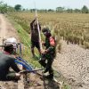 Upaya Peningkatan Irigasi Pertanian Babinsa Sidayu Bantu Pengeboran Sumur Bor