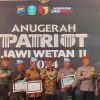 Pak Bhabin Polres Jember dan Tiga Pilar Desa Pontang Raih Anugerah Patriot Jawi Wetan II