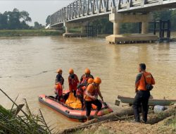 Irwan ditemukan Meninggal Dunia Oleh Tim SAR Gabungan di Sungai Kampar. 