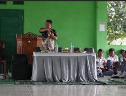 Melalui Safari Dongeng, Hermawati Kepala Sekolah SMKN Negeri Katon Harapkan Siswa-siswinya Dapat Tanamkan Rasa Solidaritas Pada Sesama