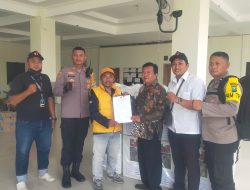 Kapolsek Menganti Kawal Pendistribusian Logistik Pemilu 2024 ke 22 Desa di Kecamatan Menganti