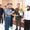 Peringati Hari Pahlawan Tahun 2024, Tim Kodikopsla Kodiklatal Juara I Lomba Gerak Jalan Mojokerto – Surabaya