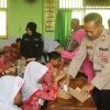 Wujudkan Asta Cita, Polres Probolinggo Berbagi Makanan Bergizi Untuk Siswa Sekolah Dasar