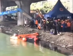 Loncat Dari Kali Ancol 2 Pria Tewas  Ternyata Juru Parkir, Dikejar Kelompok Berenjata Tajam Diduga Berebut Lahan