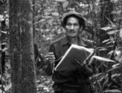 The Legend (Atjeh) Kisah Mahasiswa IPB hilang lima belas tahun di pulau seram kembali ke kampus
