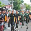 Tingkatkan Sinergitas, TNI-Polri dan Satpol PP Gelar Olahraga Bersama di Makodim 0817/Gresik